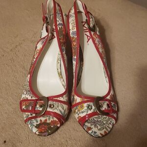 MIA Slingback Heels. Size 8